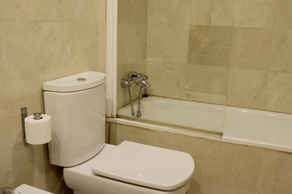 Apartment Familiar Барселона Екстер'єр фото