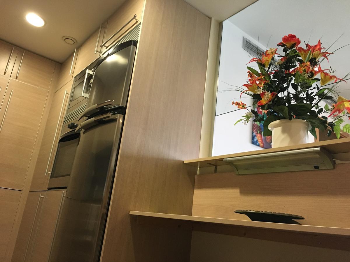Apartment Familiar Барселона Екстер'єр фото